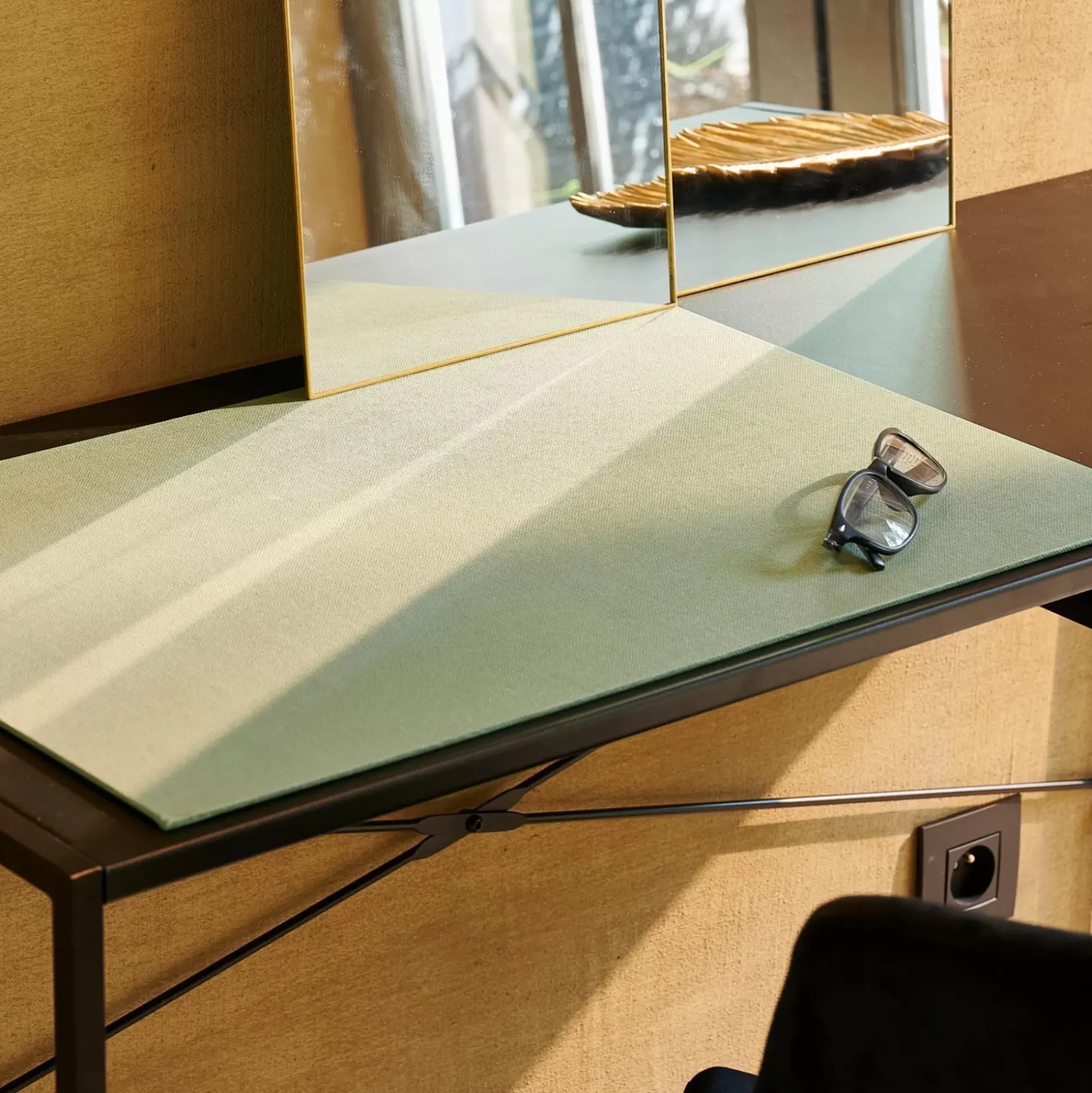 Escritorios<CASA Bigso Panel De Escritorio Menta