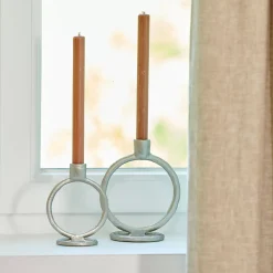 Candelabros<CASA Rings Candelabro Plateado